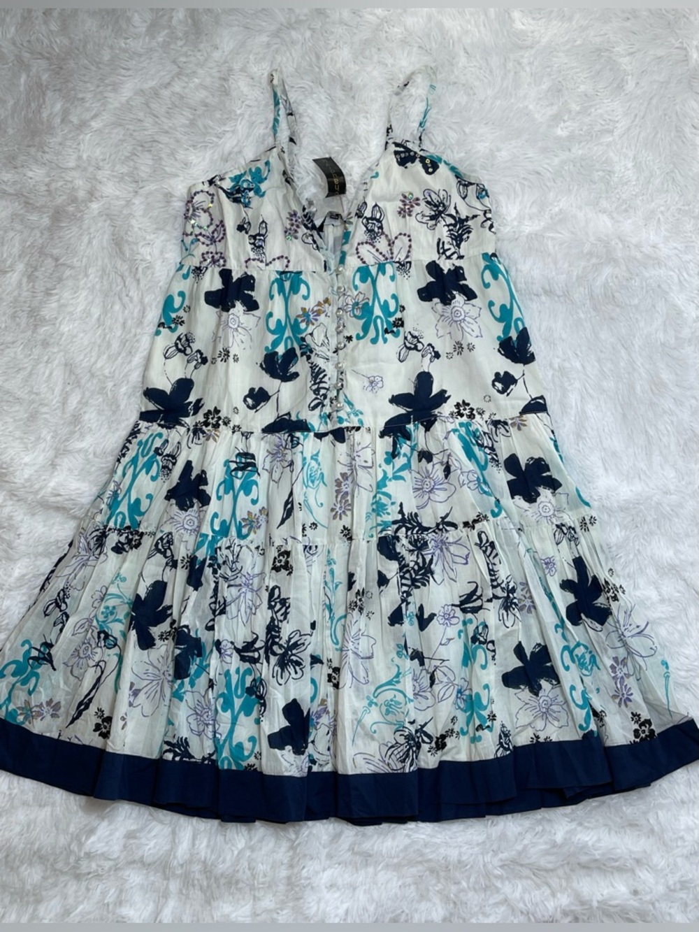 CHAUDRY KC White Floral Tiered Casual Sundress with Teal and Navy Accents - Picture 13 of 15